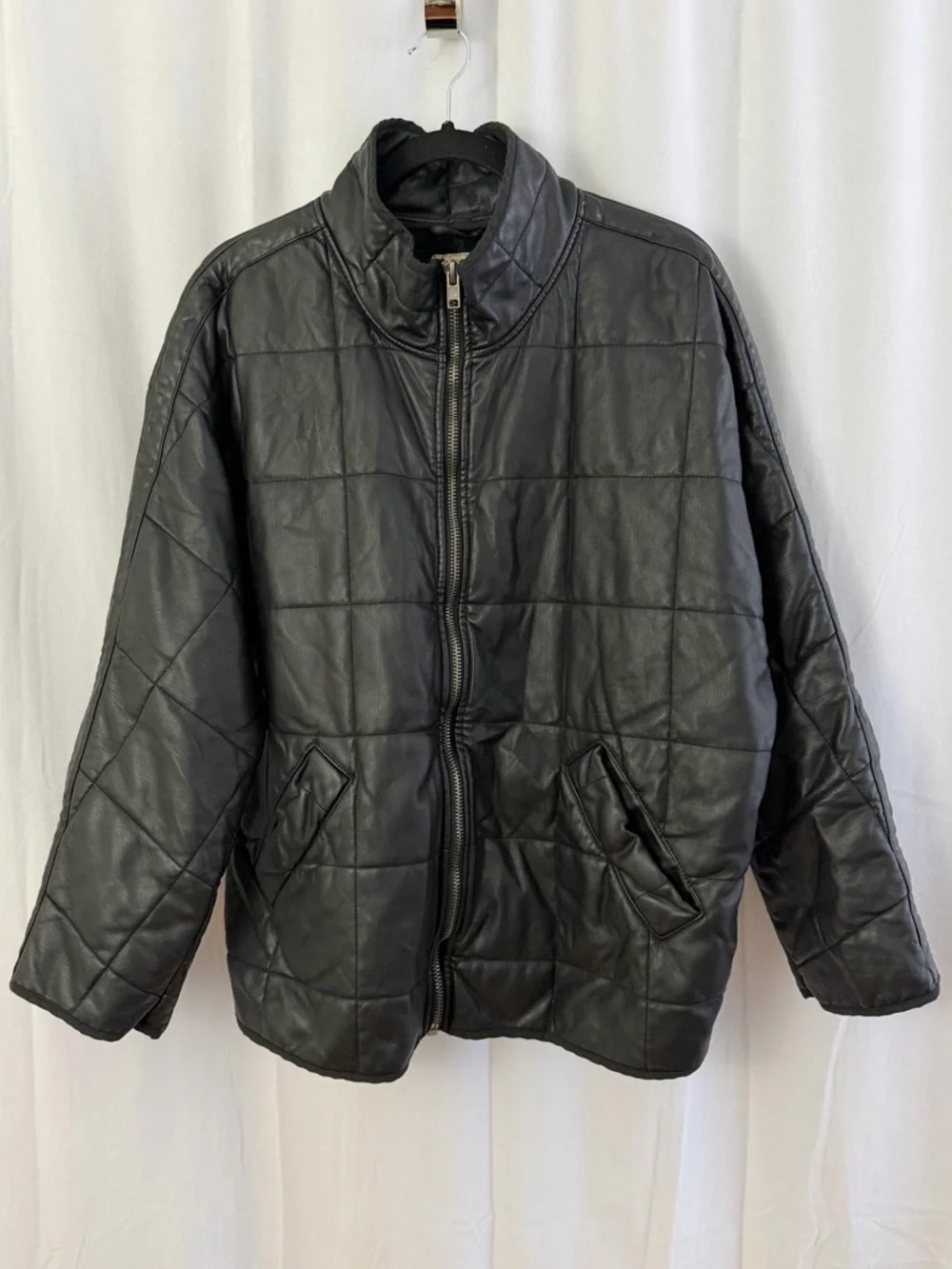 Free People Dolman Black Vegan Leather Quilted Jacket Womens Size Medium - Picture 3 of 9